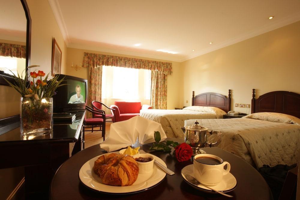 Twin Trees Hotel & Leisure Club Ballina  Eksteriør billede